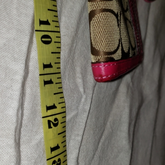 Coach wristlet - Picture 4 of 4